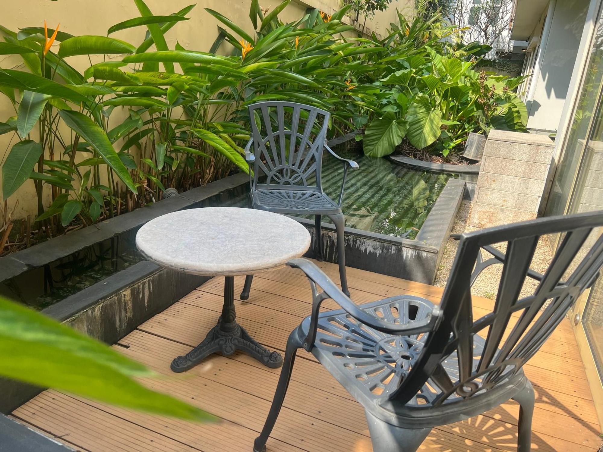 Khách sạn Glenwood 4*